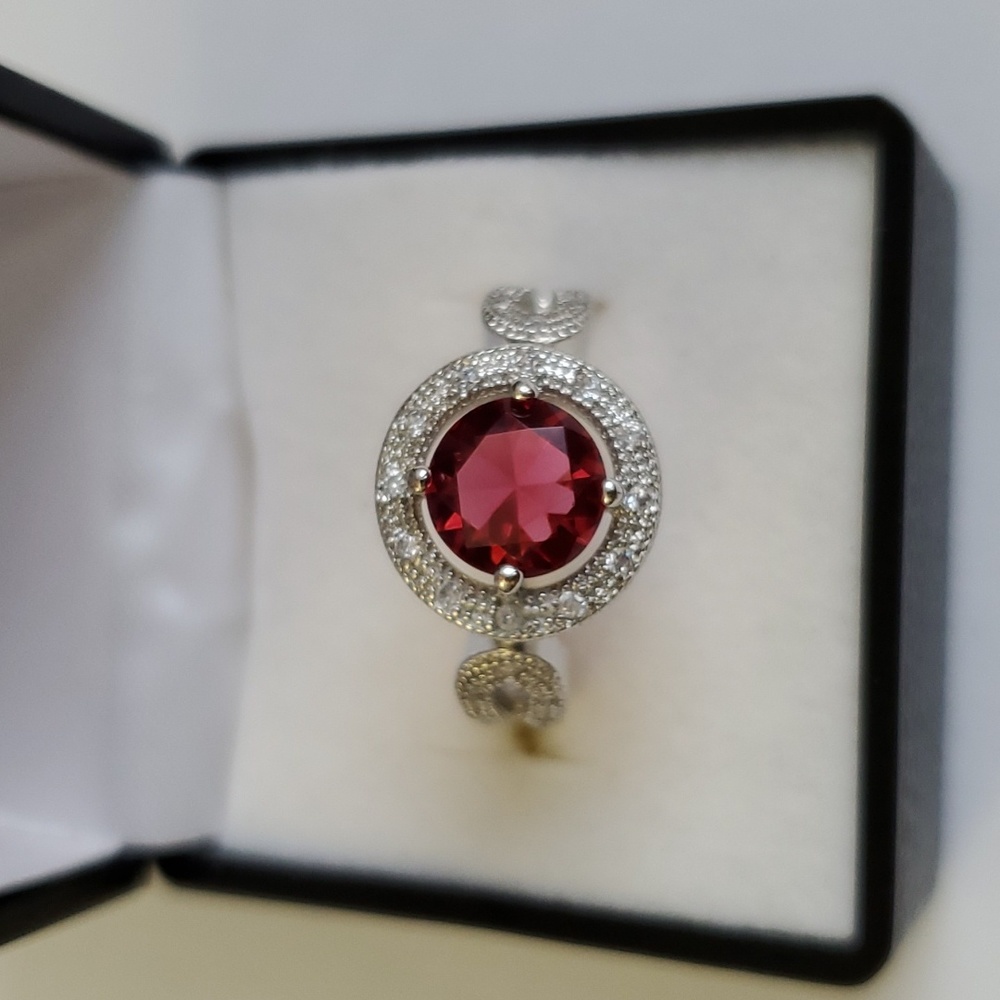 Watch Video / Gorgeous Reddish Pink Halo Ring